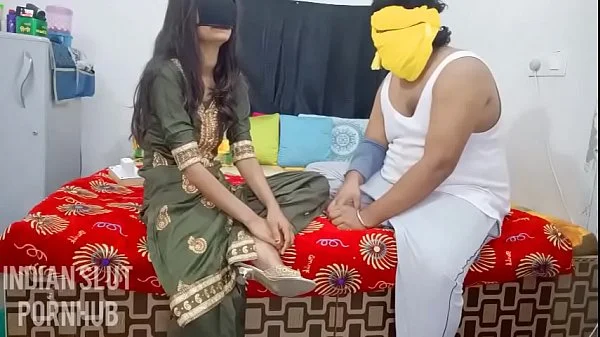 Horny bhabhi gets her pussy Creampied