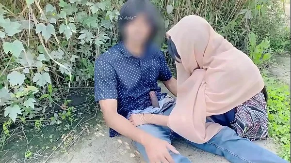 Hijab desi girl fucked in jungle with her boyfriend